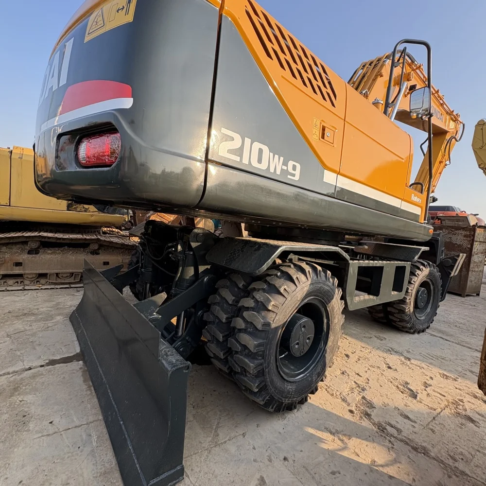 WHEEL South Korea Excavator Used HYUNDAI 210W-7 OR 210w -9 Wheel Excavator for Sale Good Condition