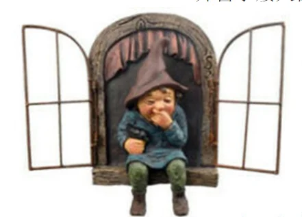 
New and modern style resin garden decoration outdoor with arts and crafts sets for kids of a dwarf with a window 
