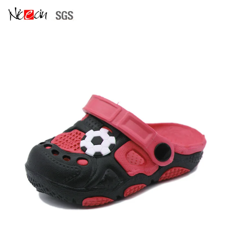 Распродажа, садовая обувь для мальчиков EVA, украшение для футбола, сандалии для сабо
