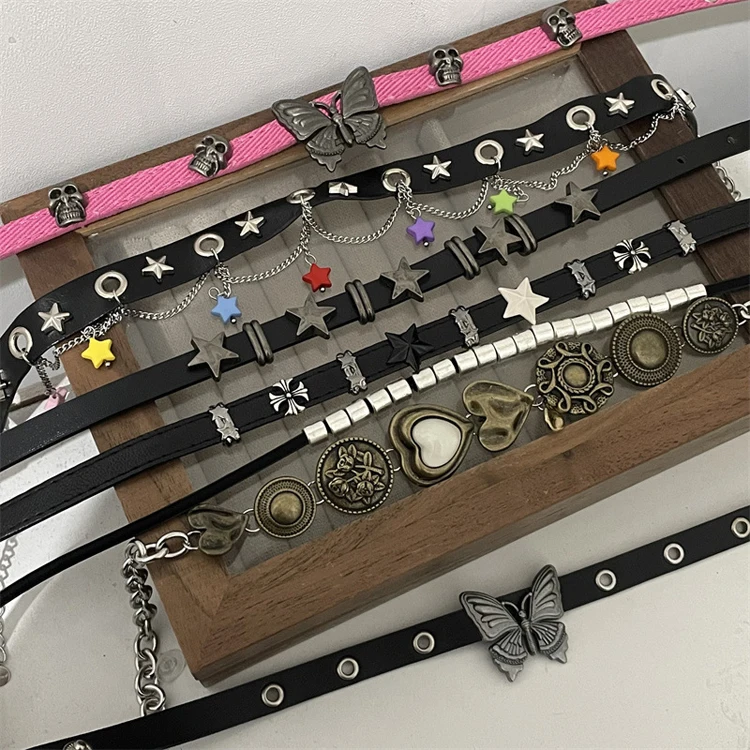 Personality retro color love star Moon pin small devil multi-layer chain necklace rabbit Cat Spider rivet collar y2k jewelry