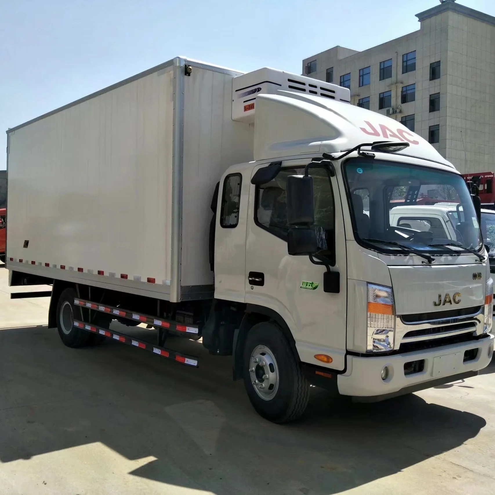 JAC 16CBM Small Fresh Food Freezer Vehicle Medium Duty Ice Cream Reefer Van Refrigerator Trucks for Sale
