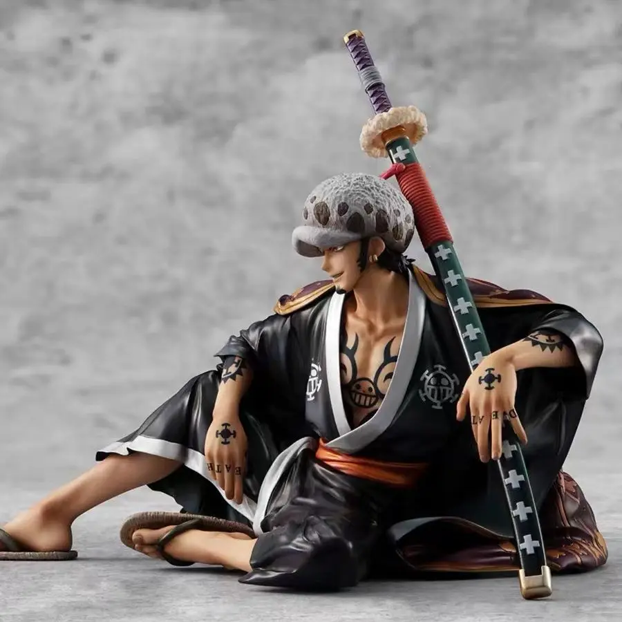 17cm One Pieced Trafalgar D. Water Law Character Anime Pvc Action Figures Toy Cartoon Character Collectible Anime Figure