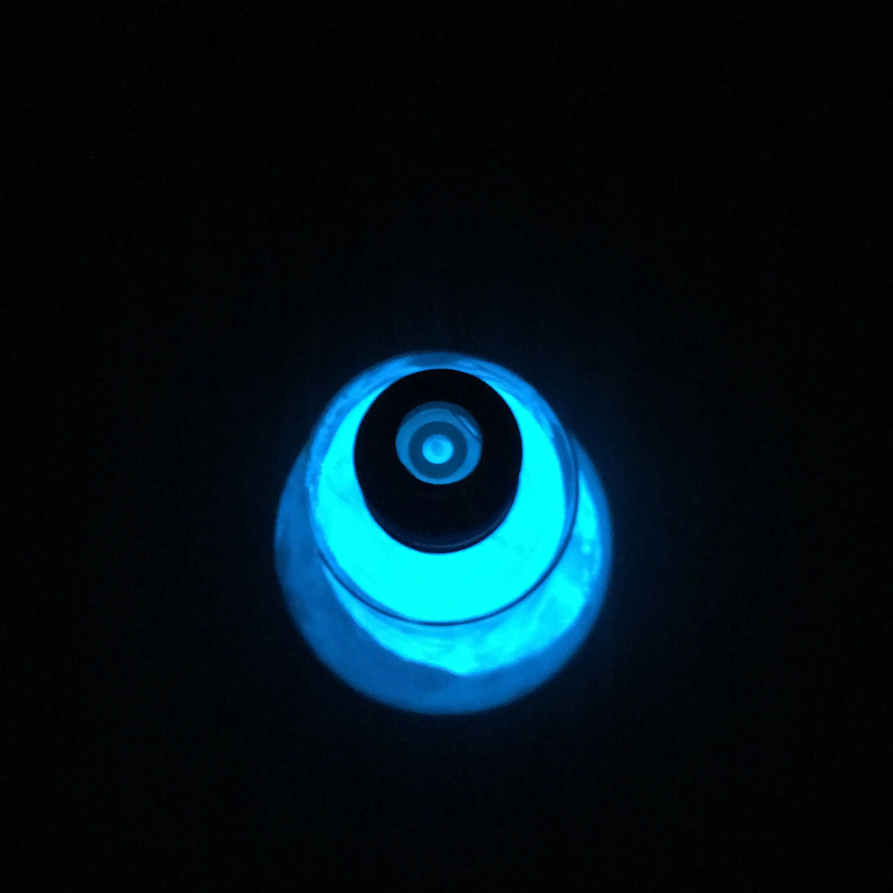 Long afterglow strontium aluminate base phosphorescent powder blue green glow in dark with 30-45um particle size