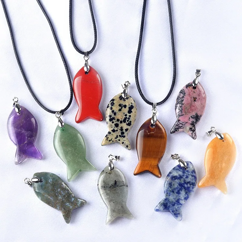 Best Cute Friends Gifts 7 Chakra Healing Natural Stone Fish Pendant Crystal for Key Chain Necklace Jewelry Car Bag Decoration