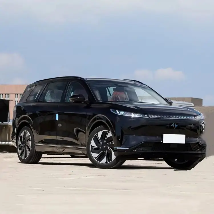 Dongfeng Yipai E008 New Energy Vehicle Fast Delivery Pure Electric Medium Large Car with 636km Extended-Range Hybrid Fast Motor