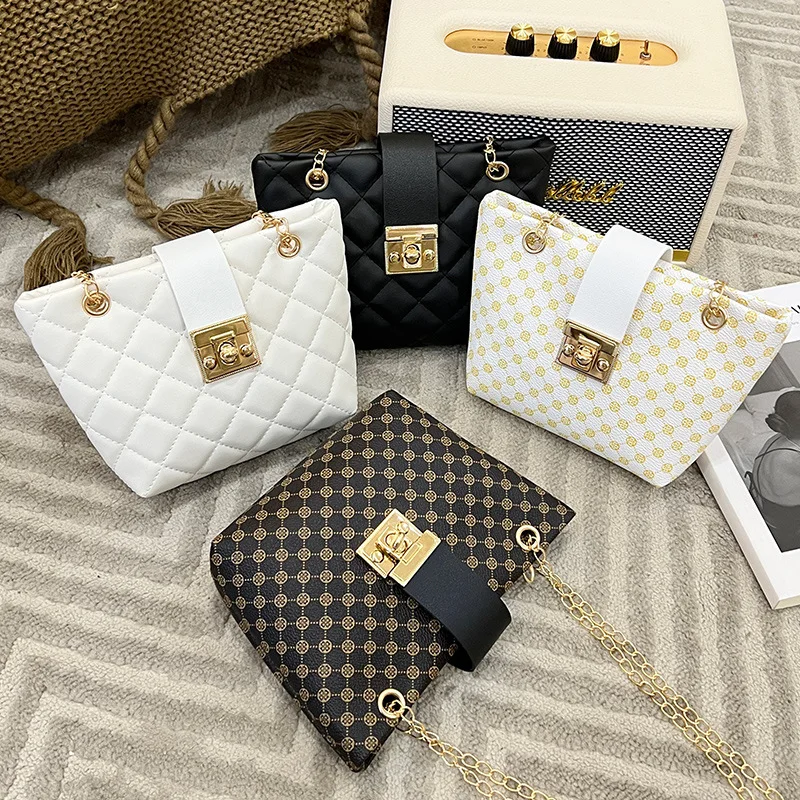 Hot Sell Diamond Lattice Bucket Bag New Wholesale Women Bag Flower Material Chain Crossbody Bag