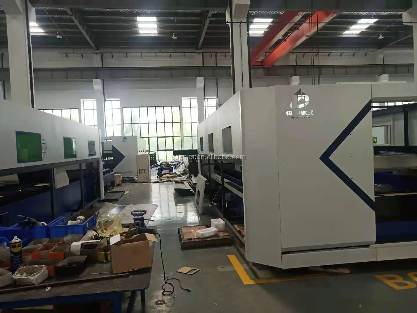 China Ruida system laser 6090 cutting engraving machine/laser co2 6090 machine for crystal 60/80/90/100W