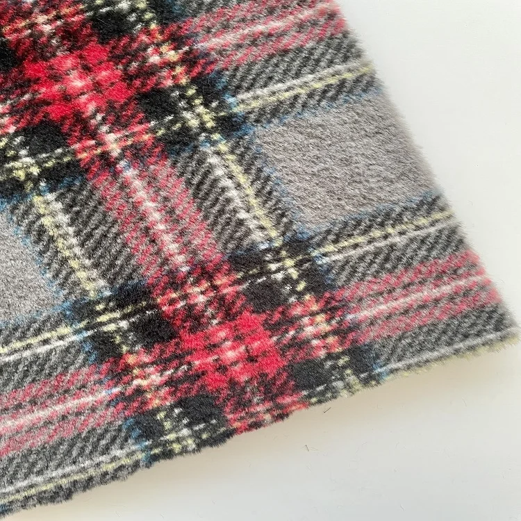 Home Textile Blanket 100% Polyester Fleece Fluffy Printed Scottish Tartan Checkered Scarf Fabric