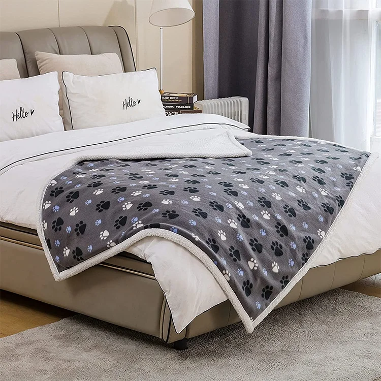 Wholesale paw printing flannel sherpa dog blanket pet blanket puppy blanket