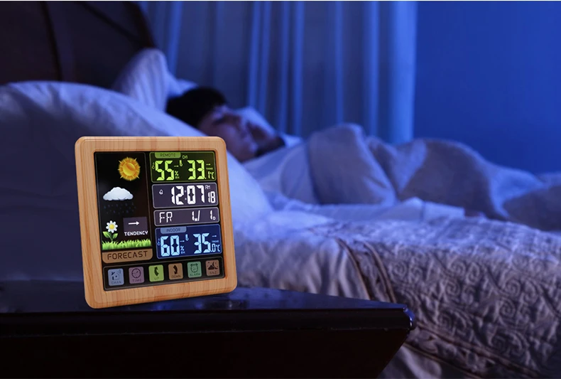 Hot selling wifi Wireless Weather Station wooden Day time Digital Calendar color touch screen usb port for mobile charging