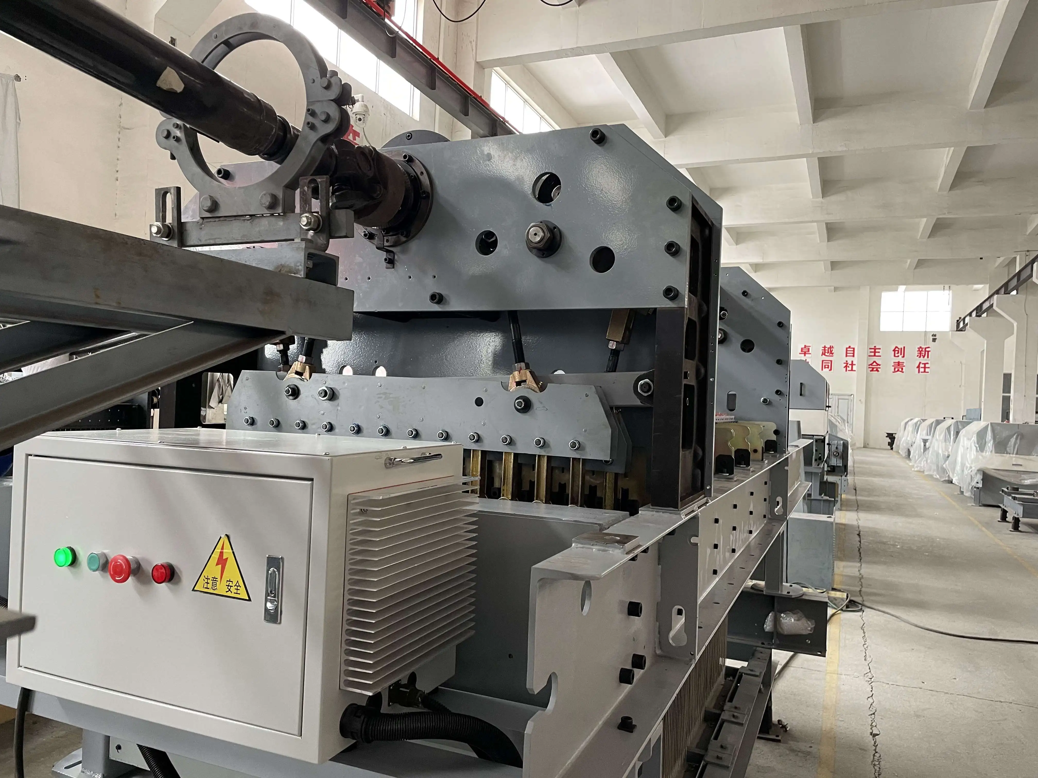 Electronic Jacquard Weaving Knitting Machine for Making Carpet Fabric