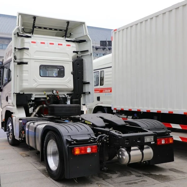 Factory Direct Sales Low Price Good Quality Shacman High horsepower X3000  4X2 Tractor Truck