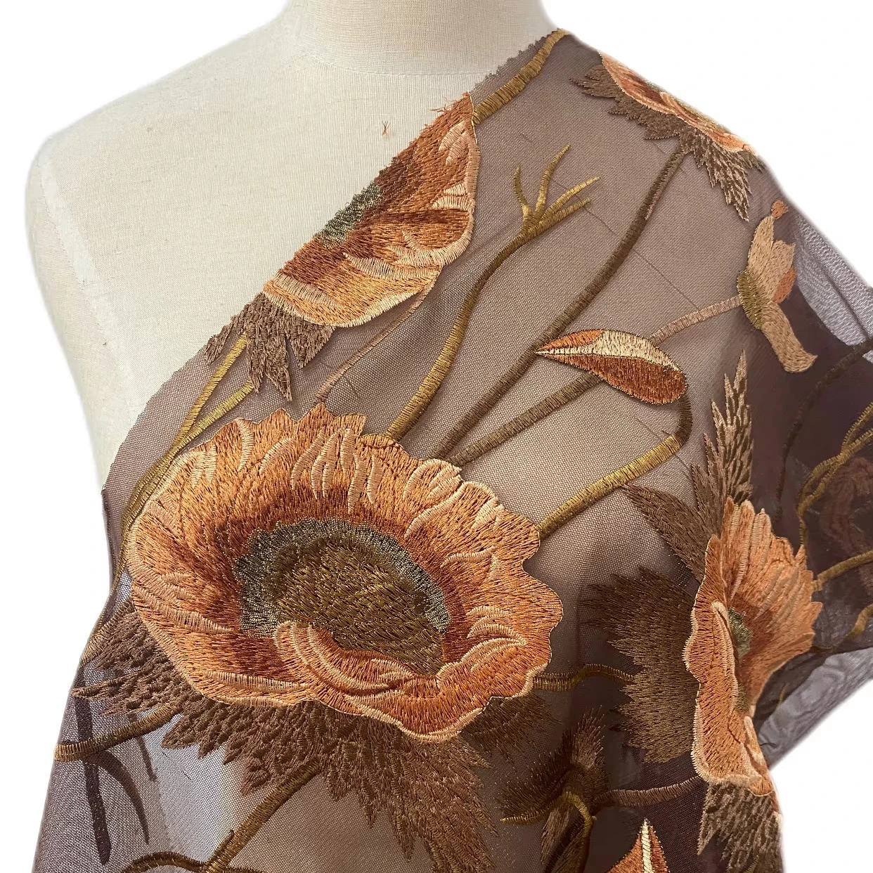 Factory Direct Supplier Custom Lace Embroidery Elegant Design For Bridal Wear Vintage Floral Patterns