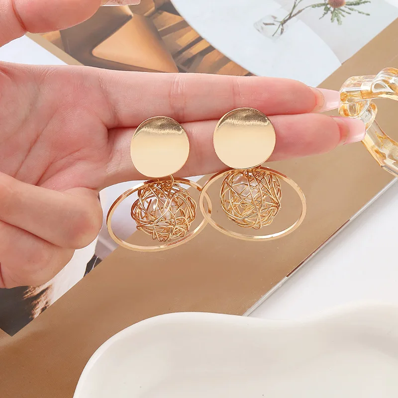 Серьги-иглы из серебра 925 пробы с геометрическим узором