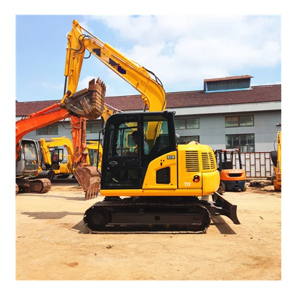 The second-hand excavator komats pc70 made in Japan in perfect condition and cheap price