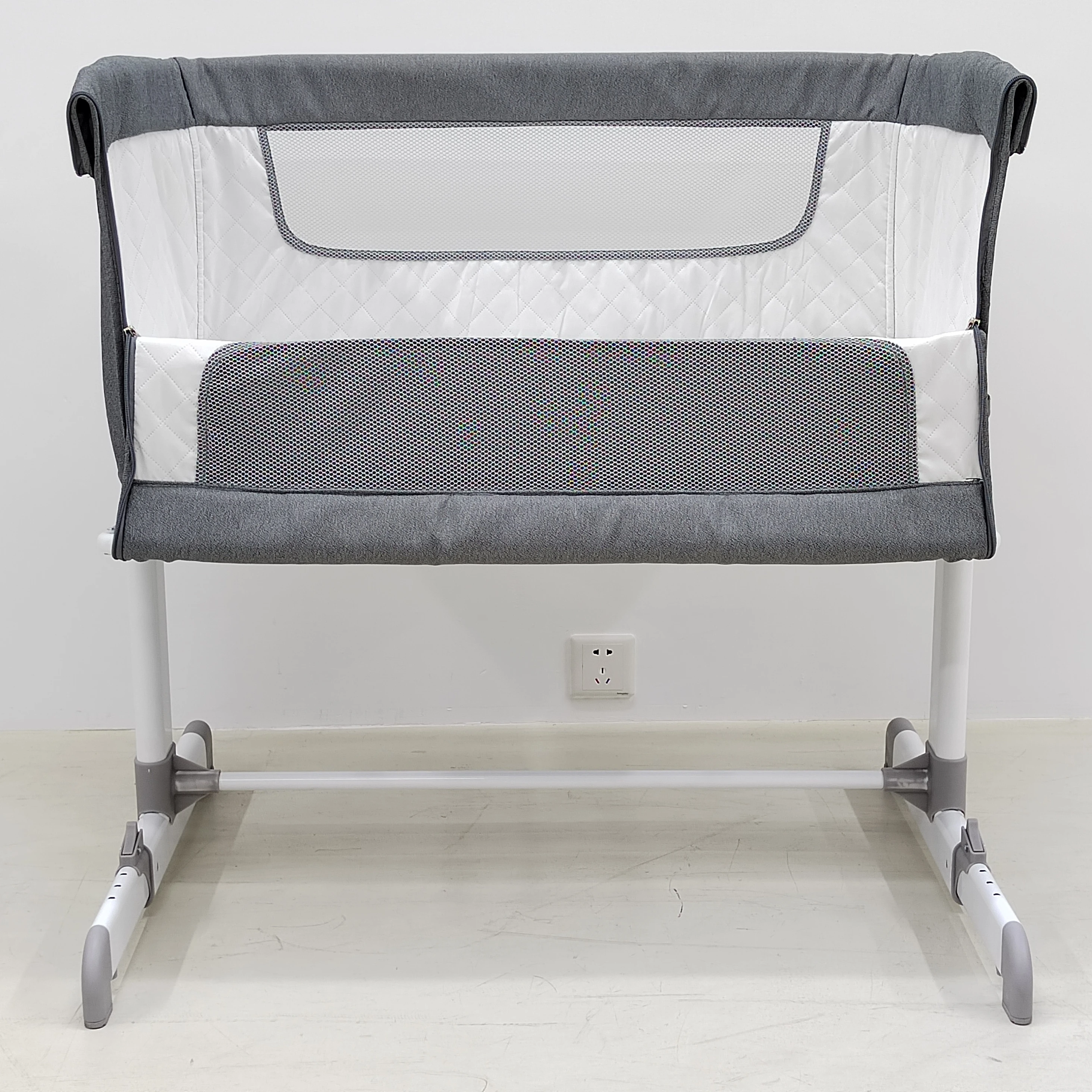 Hot Selling New Design Professional Manufacture Cheap Crib Baby Swing Cradle Drop Side For Baby hospital bedroom