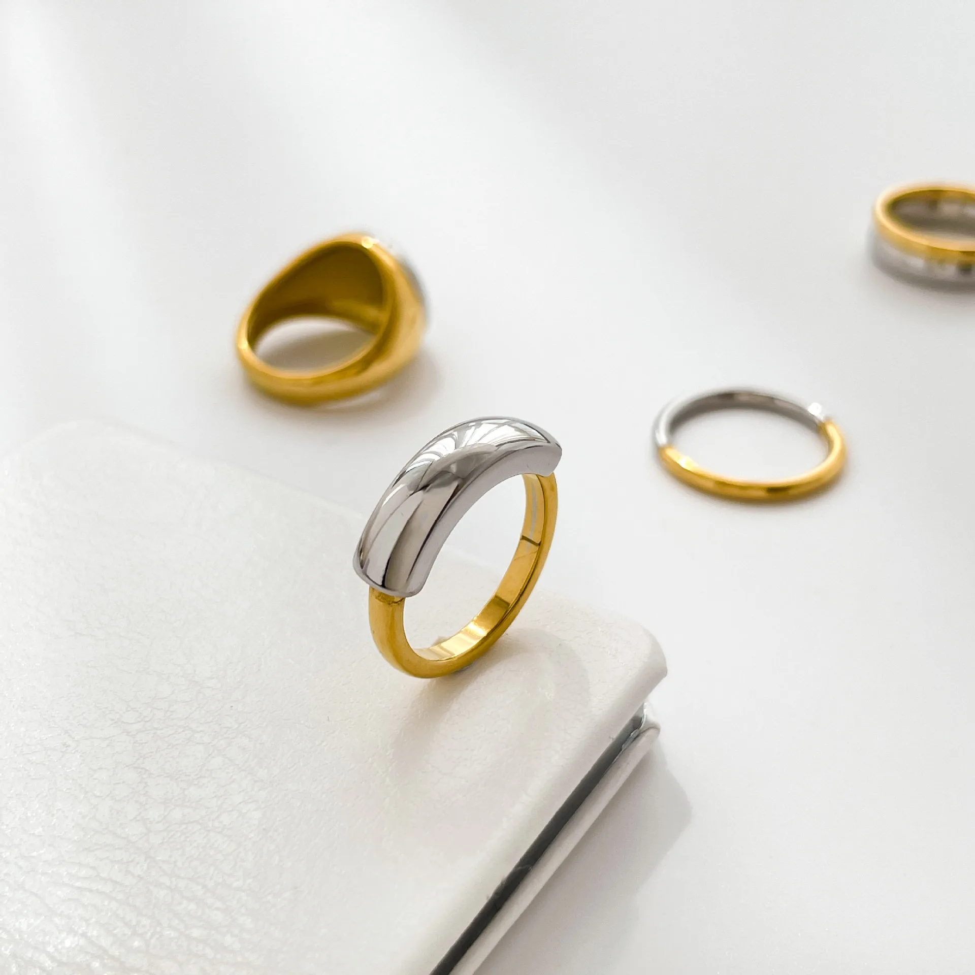 18K Gold Plated High quality fashion jewelry non tarnish stainless steel jewelry two tone gold silver ring tungsten ring