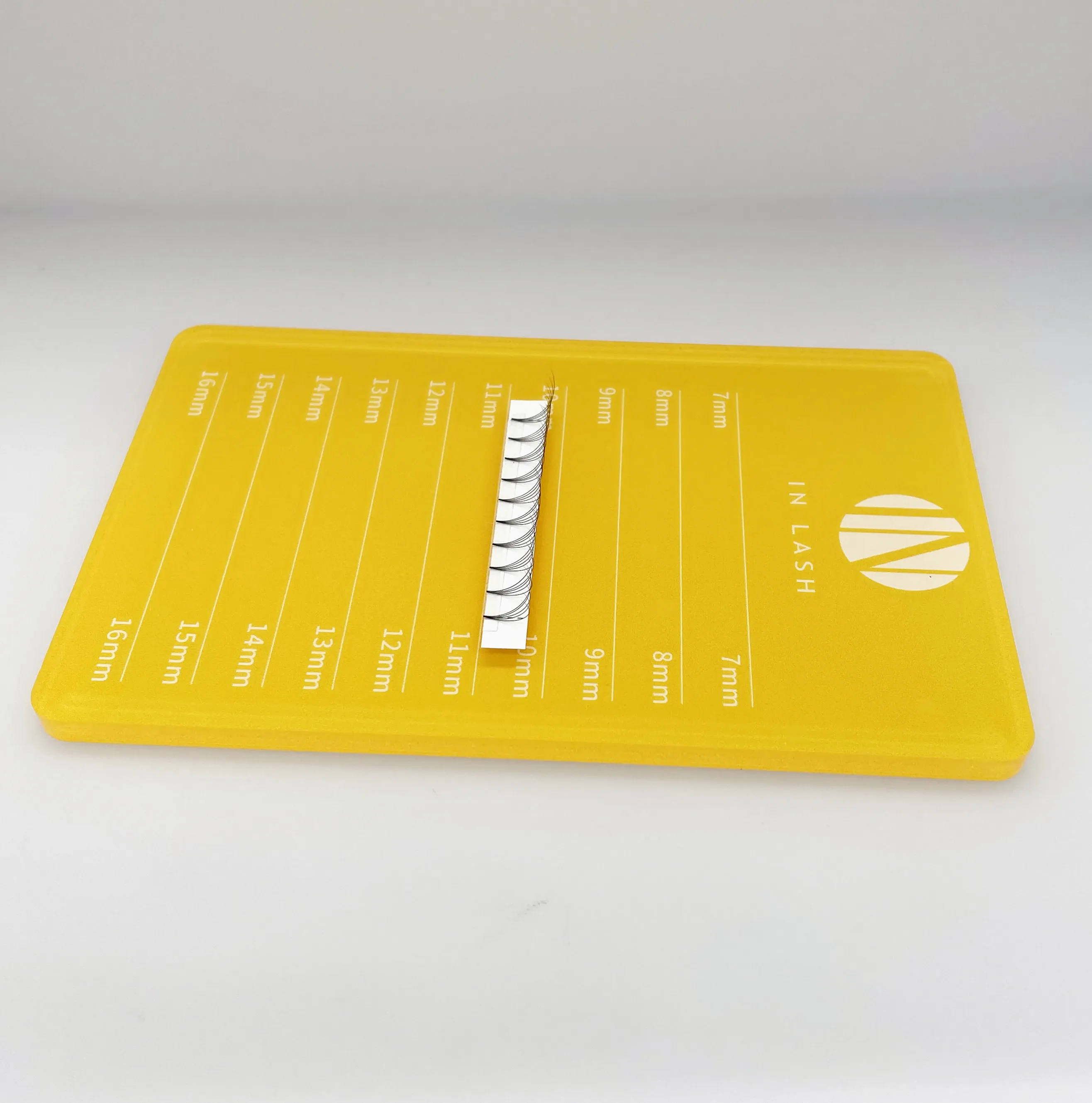 Professional acrylic  Lash Vendor Supply Single beige acrylic lash tile eyelash extension holder palette OEM