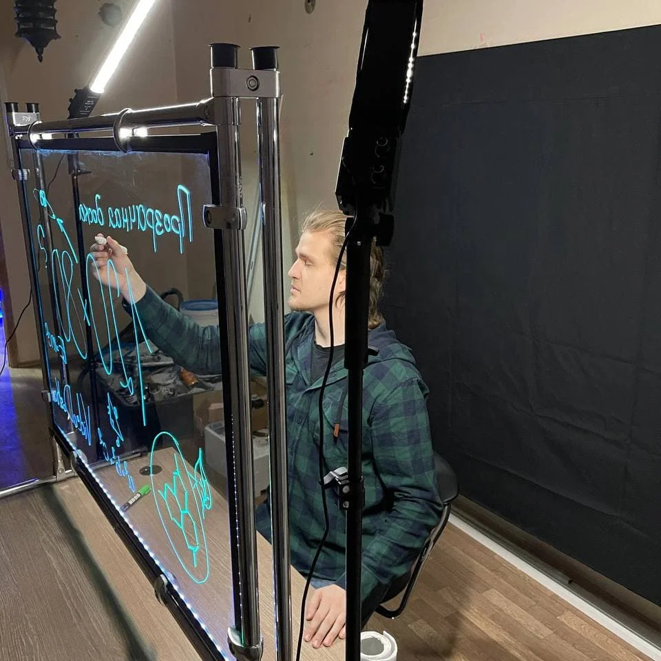 Настольная белая доска (раскладная таблица) для продажи, противоударное прозрачное закаленное стекло, стабильная металлическая рамка, онлайн видео и автономное использование