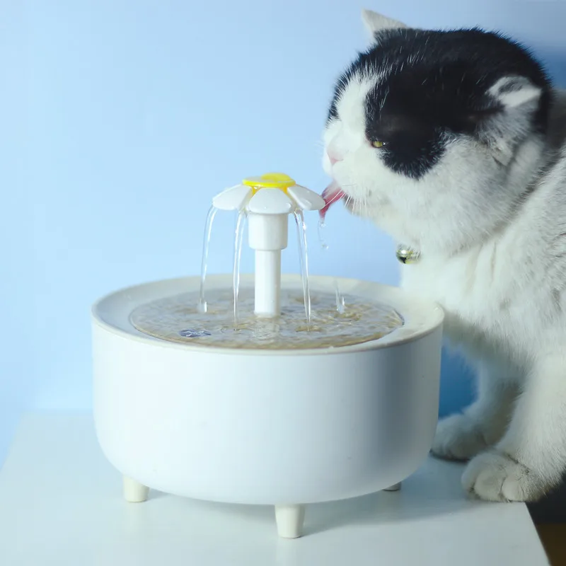 2023 New Pet Cat Water Dispenser Automatic Cycle Filter Smart Pet Water Feeder Running Water for Kittens