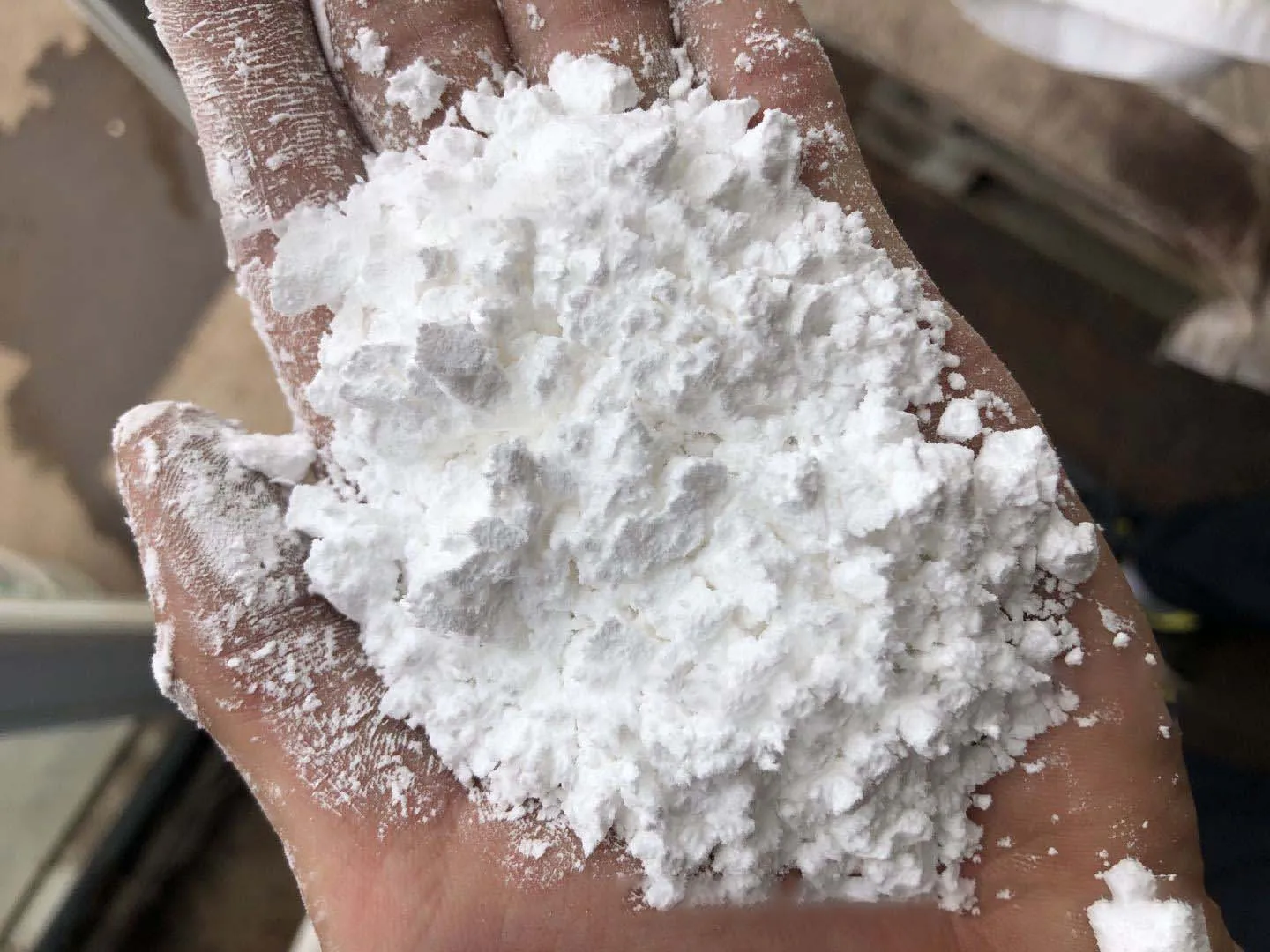 Custom High Purity Dysprosium Oxide Dy2O3 rare earth oxide 99.5% Rare Earth Dysprosium Oxide Dy2o3 Powder 1308-87-8