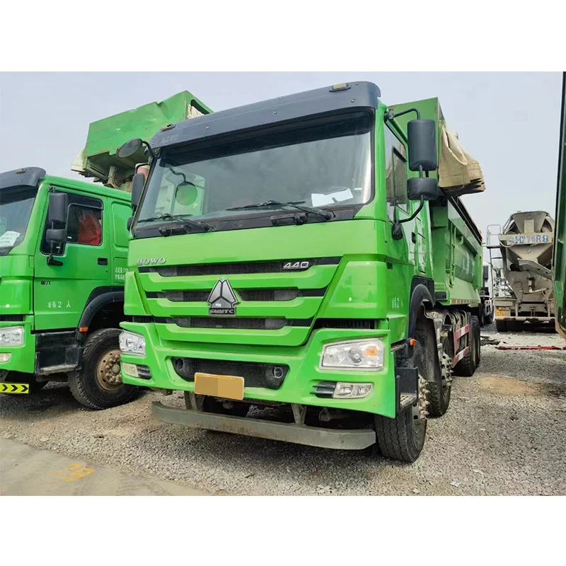 Heavy sinotruck howo 7 A7 dumper truck 6x4 tipper dump truck for sale