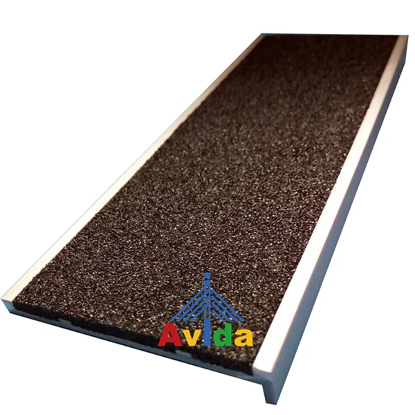 Abrasive Aluminum Anti-slip Stair Nosing for Timber Staircase