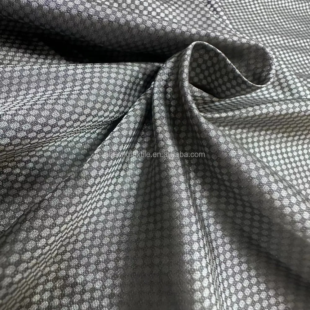 Warm And Anti-static HoneyComb Plaid Jacquard Graphene Nylon Taffeta Fabric For Garment Lining