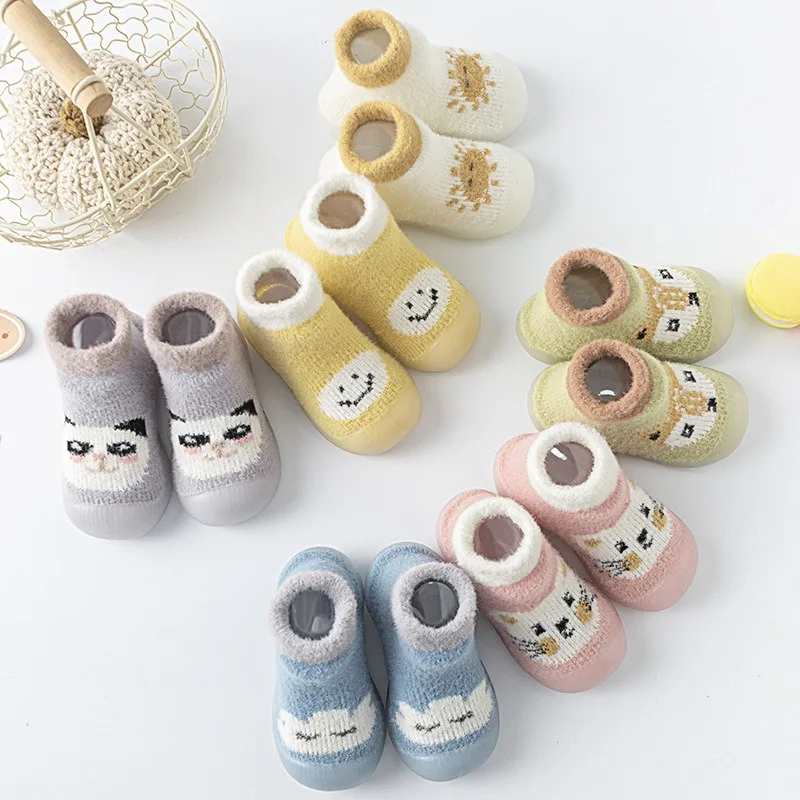 Autumn And Winter Boys And Girls Indoor Toddler Shoes New Baby Shoes Thickened Warm Non-Slip Soft Sole