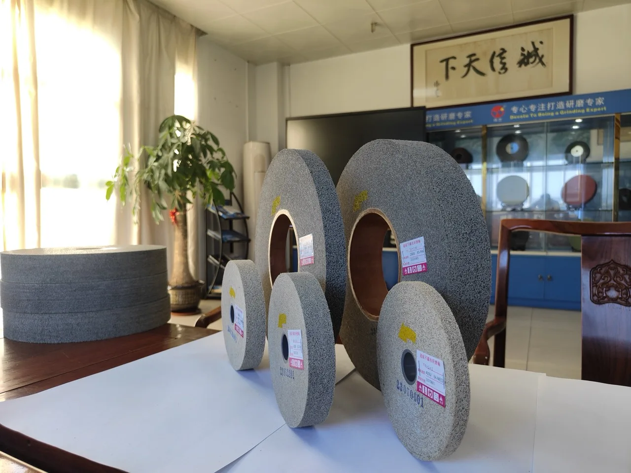 WEIYI Convolute LD Wheel Abrasive Grinding Wheel Nylon Deburring Wheel
