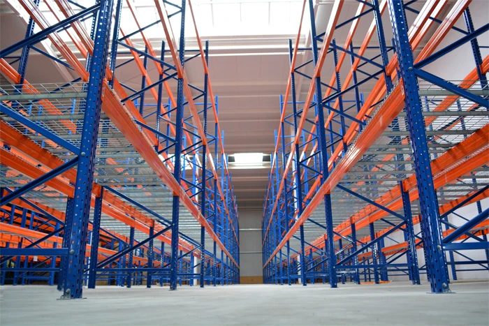 50.8mm pitch Teardrop racking pallet racks- Racking for chemicals and cement