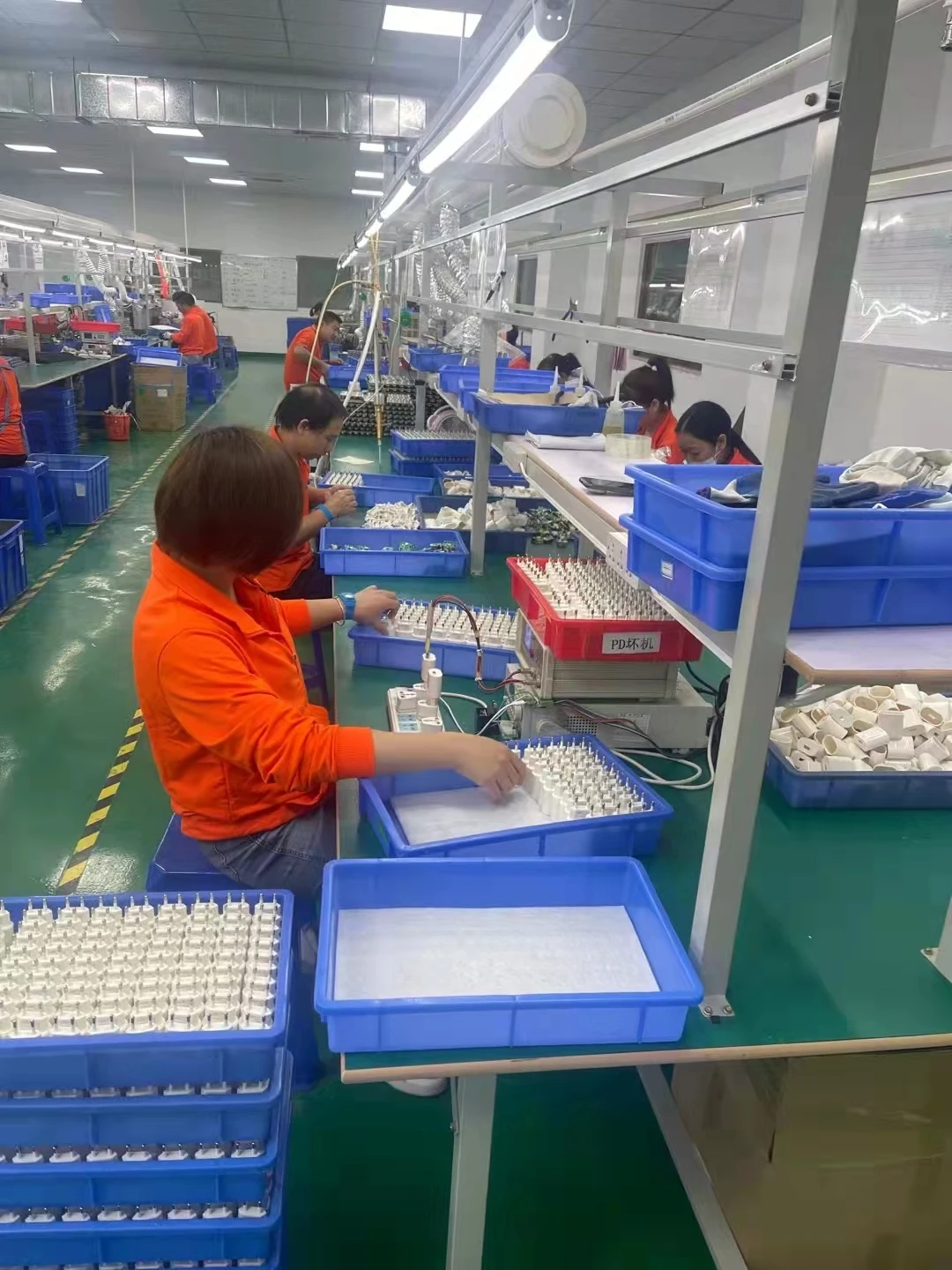 Wholesale fire-proof travel charger adapter fast charging 5v2a EU plug wall usb charger for SAMSUNG