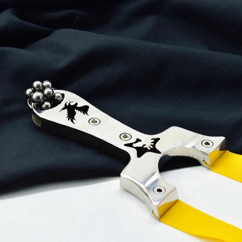 Strong magnetic stainless steel slingshots flat rubber band slingshot strong slingshot for outdoor hunting