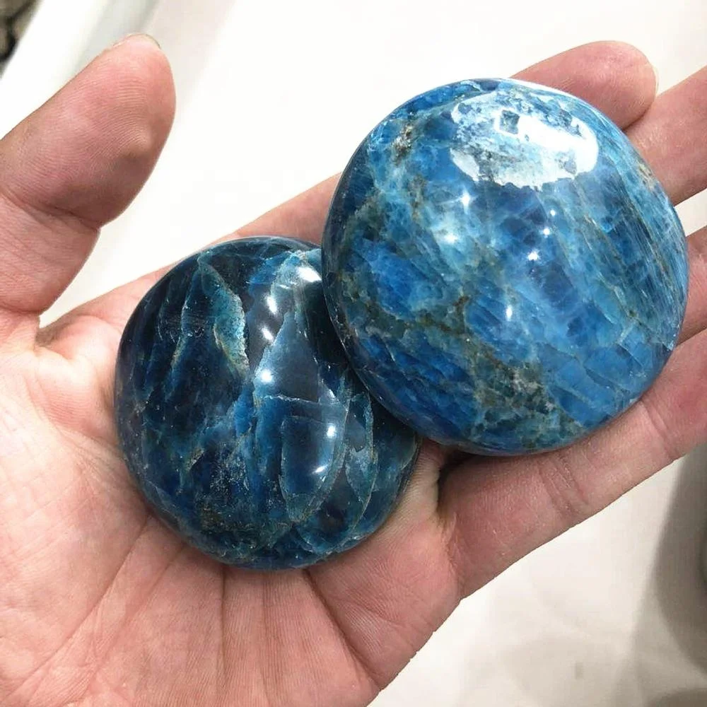 Natural Irregularly Healing Reiki Massage Gemstones Quartz Apatite Palm Stones