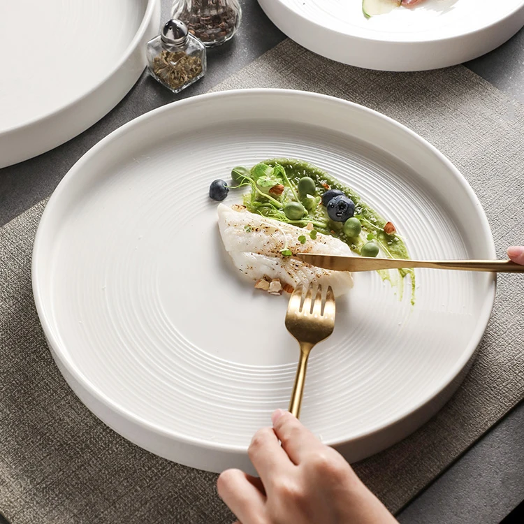 Spiral embossed high quality round shape steak salad pasta serving cheap restaurant supply bulk white ceramic dinner plates