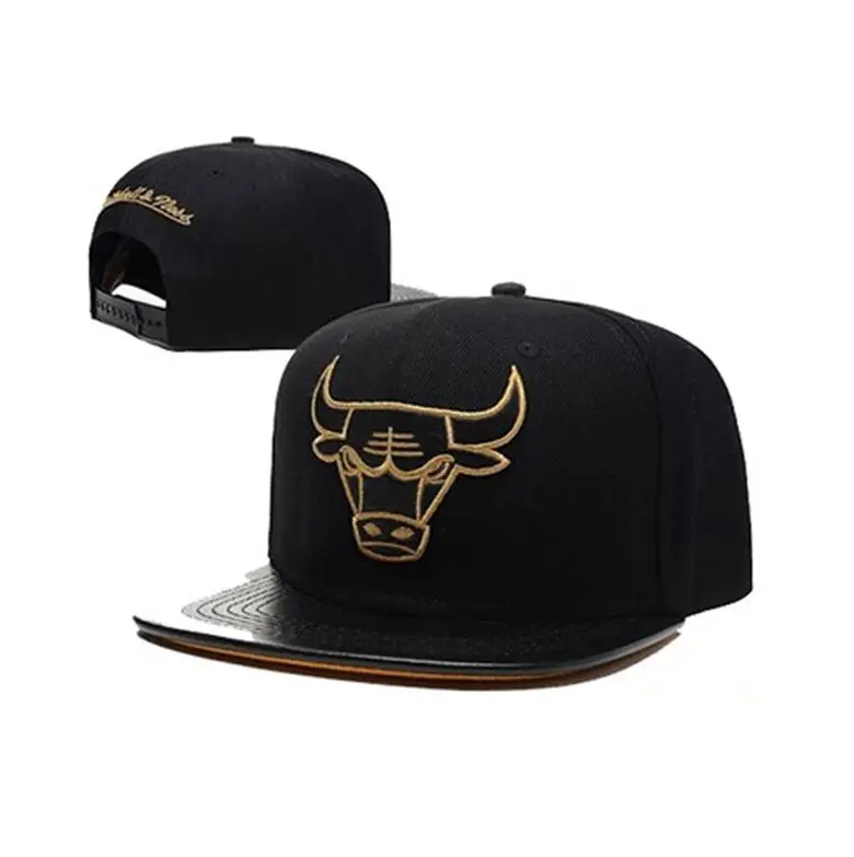 High Quality Outdoor Adjustable Dad Hat For Man And Woman Embroidery Letter Logo custom fitted snapback cap