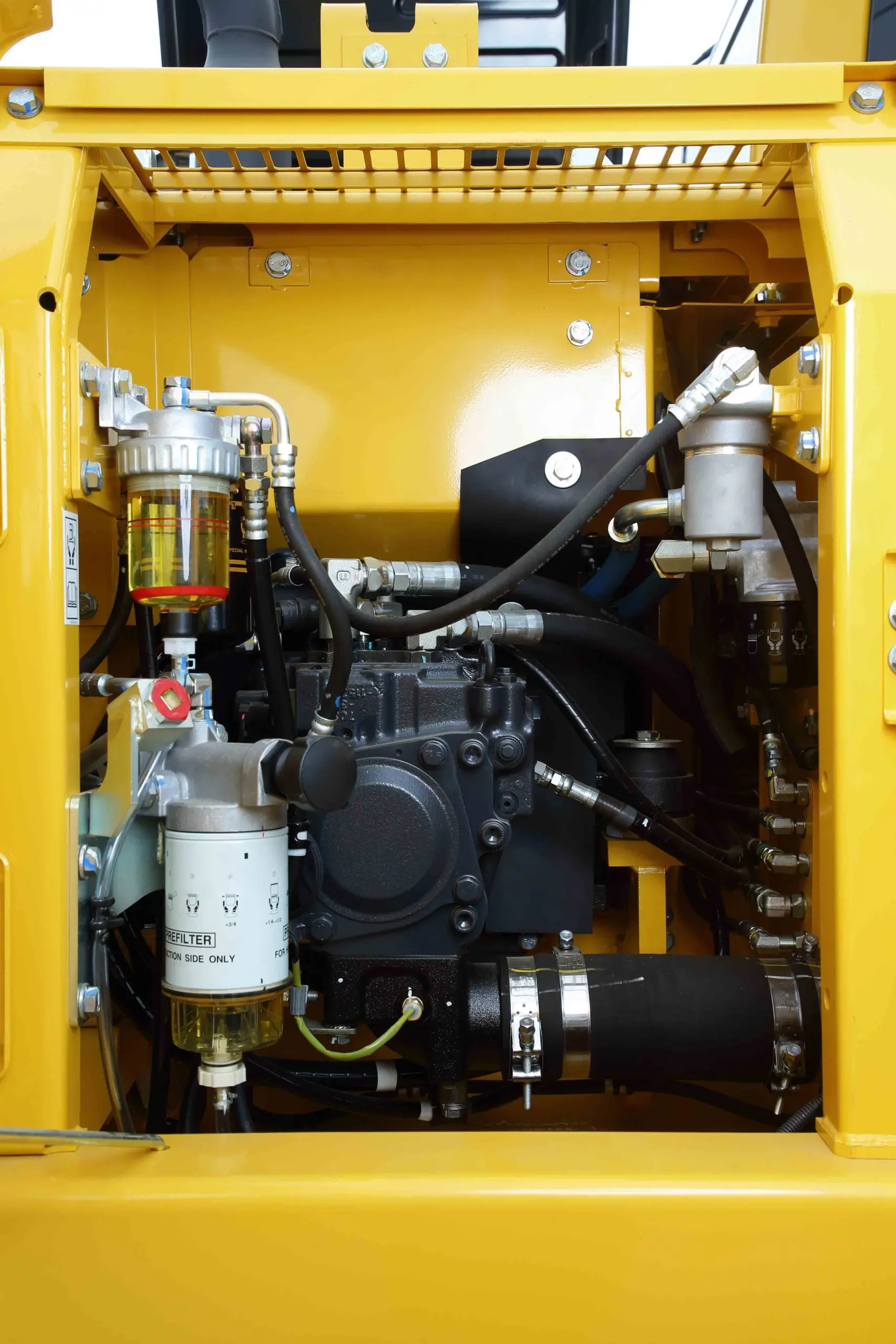 KUBOTA EXCAVATOR ALTERNATIVE KOMATSU PC130-7 PROVIDES MORE POWER WITH 66 KW RATED POWER