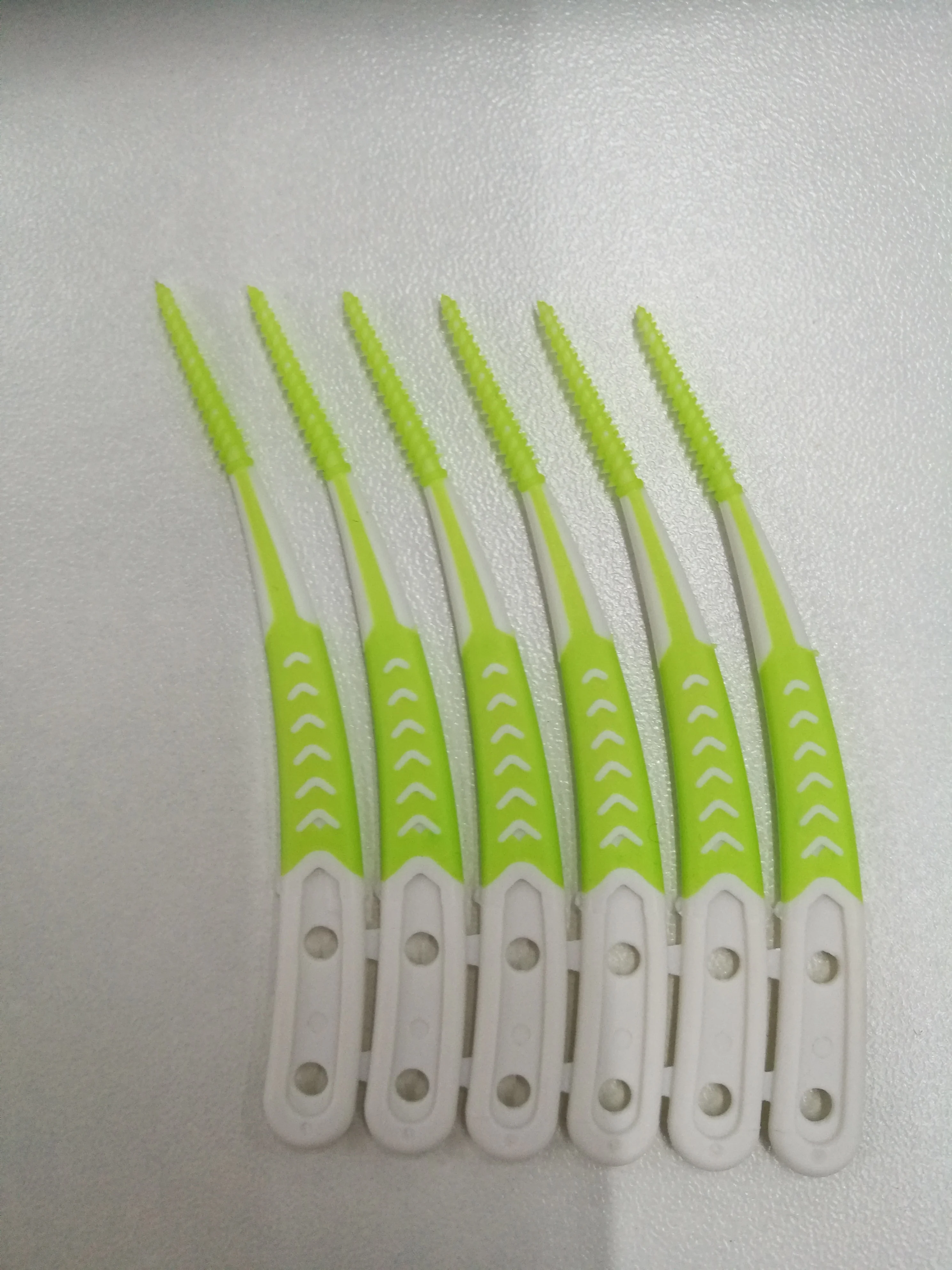 Новая резиновая Мягкая зубная щетка спиральная щетина дизайн мягкая щетка