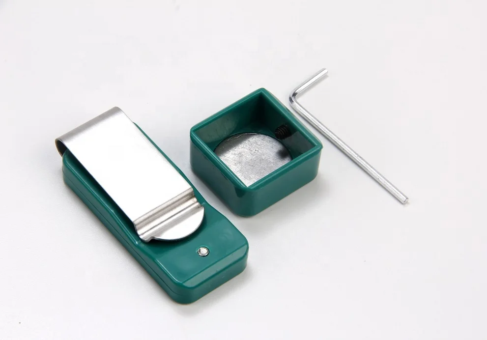 Billiard Magnetic Pool Cue Chalk Holder Snooker Cue Chalk Case Chalk box with Belt Clip