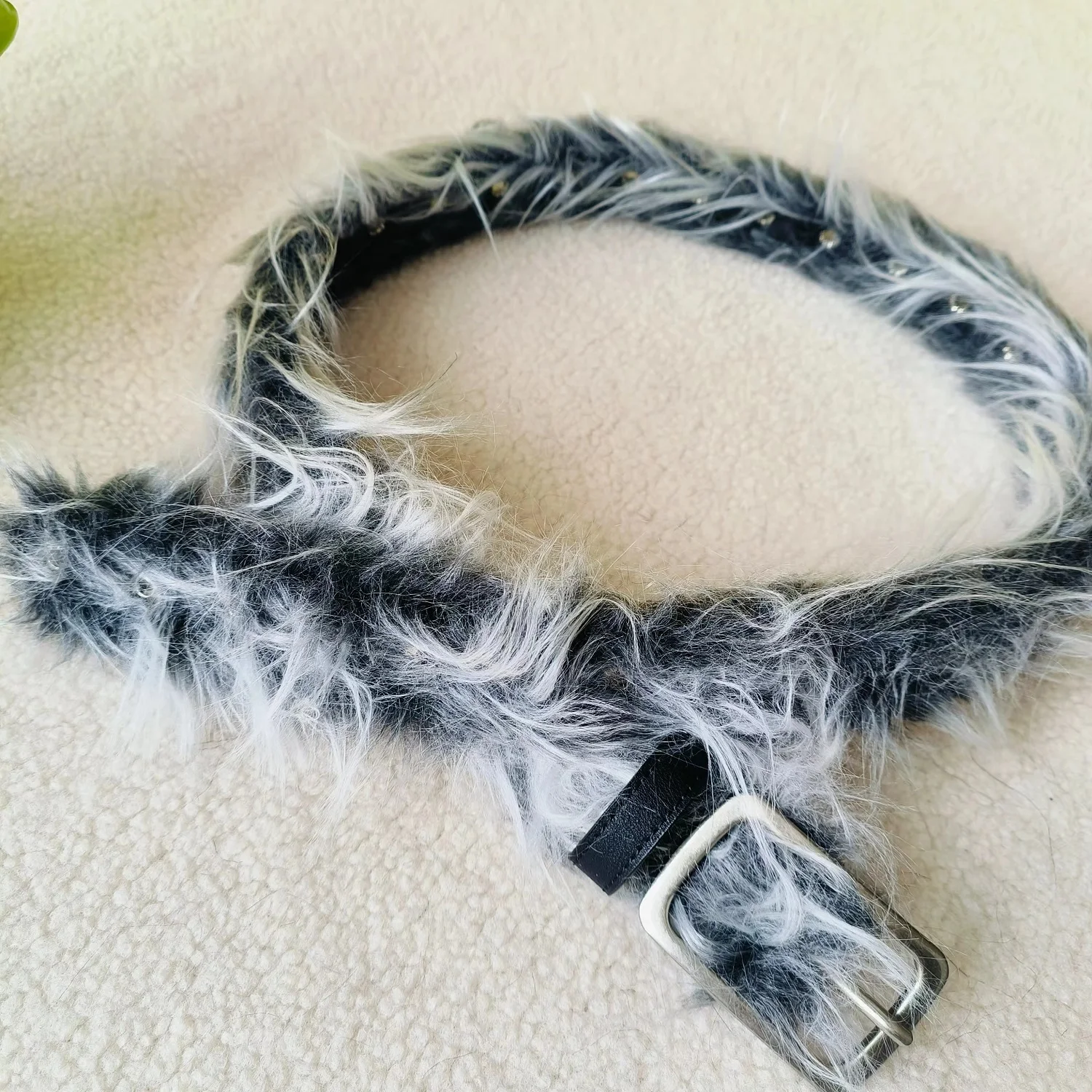 Hot sale Designer Belts Famous cowboy style artificial fur PU Leather belt black and grey color pin buckle for men women