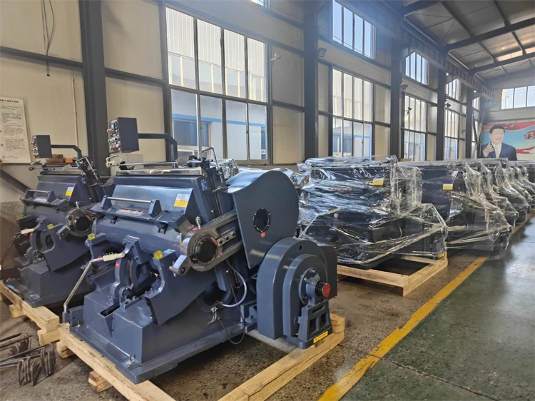 High Precision Corrugated Carton Manual Die Cutting And Creasing Carton Box Making Machine