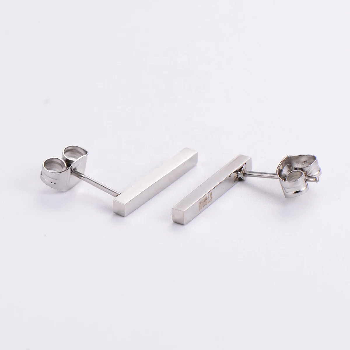 Hypoallergenic Surgical Stainless Steel Earrings For Men And Women Designer Bar Stud Earrings Popular Brands
