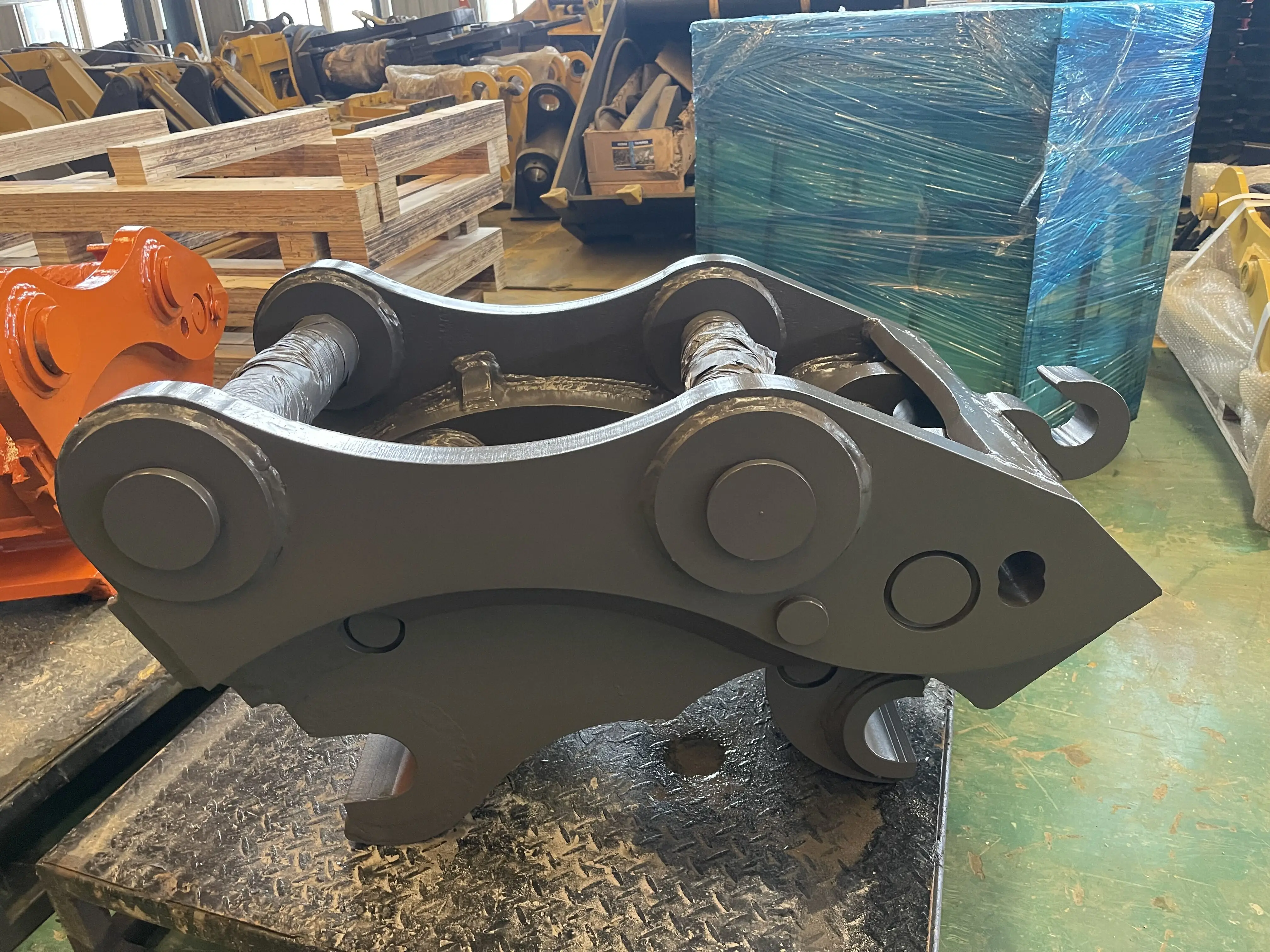 MONDE Hydraulic Quick Hitch for 2-40 Ton Excavator Quick Coupler Quick Change