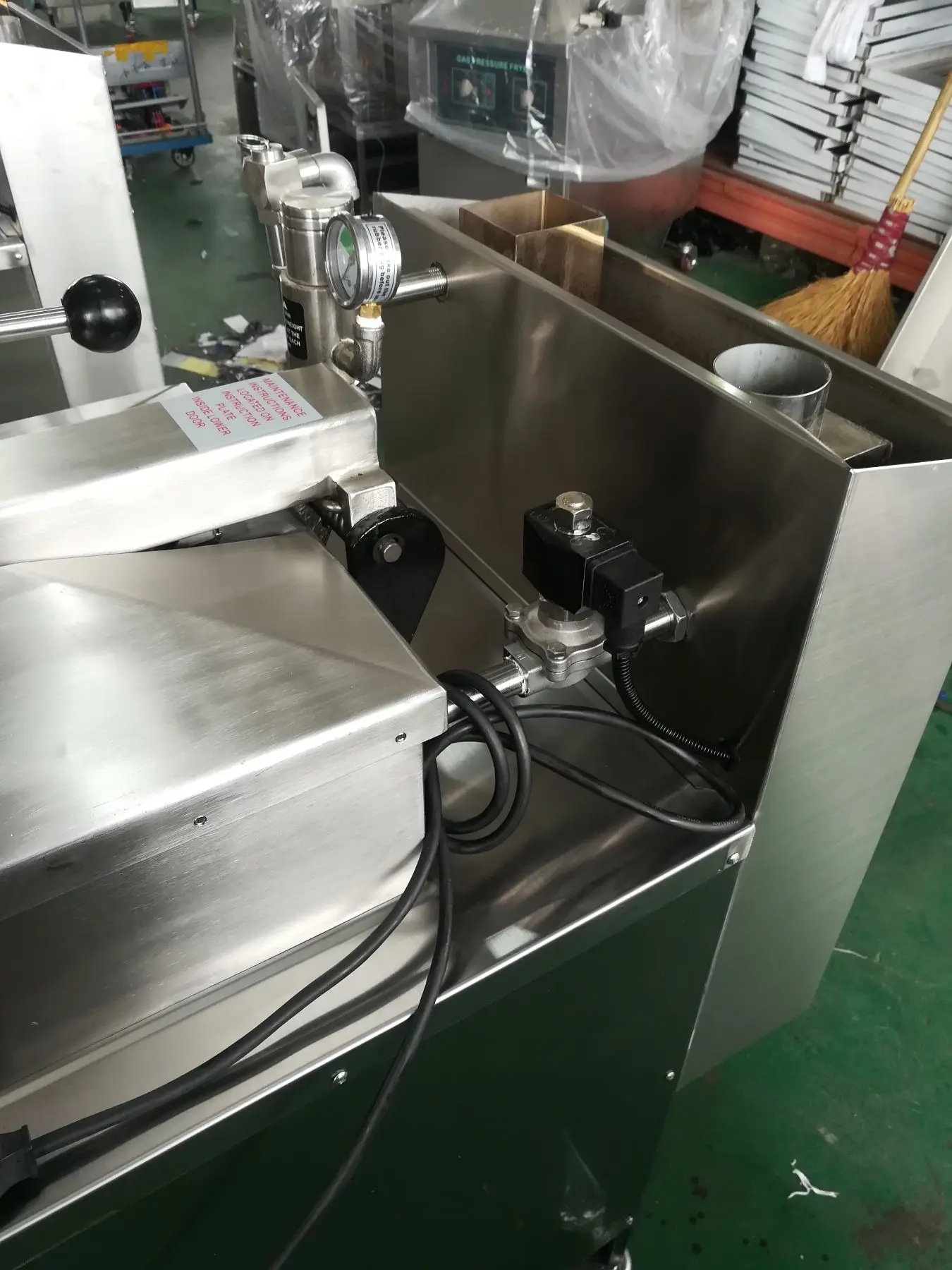 Electric Pressure Cooker Fryer Cheap Price