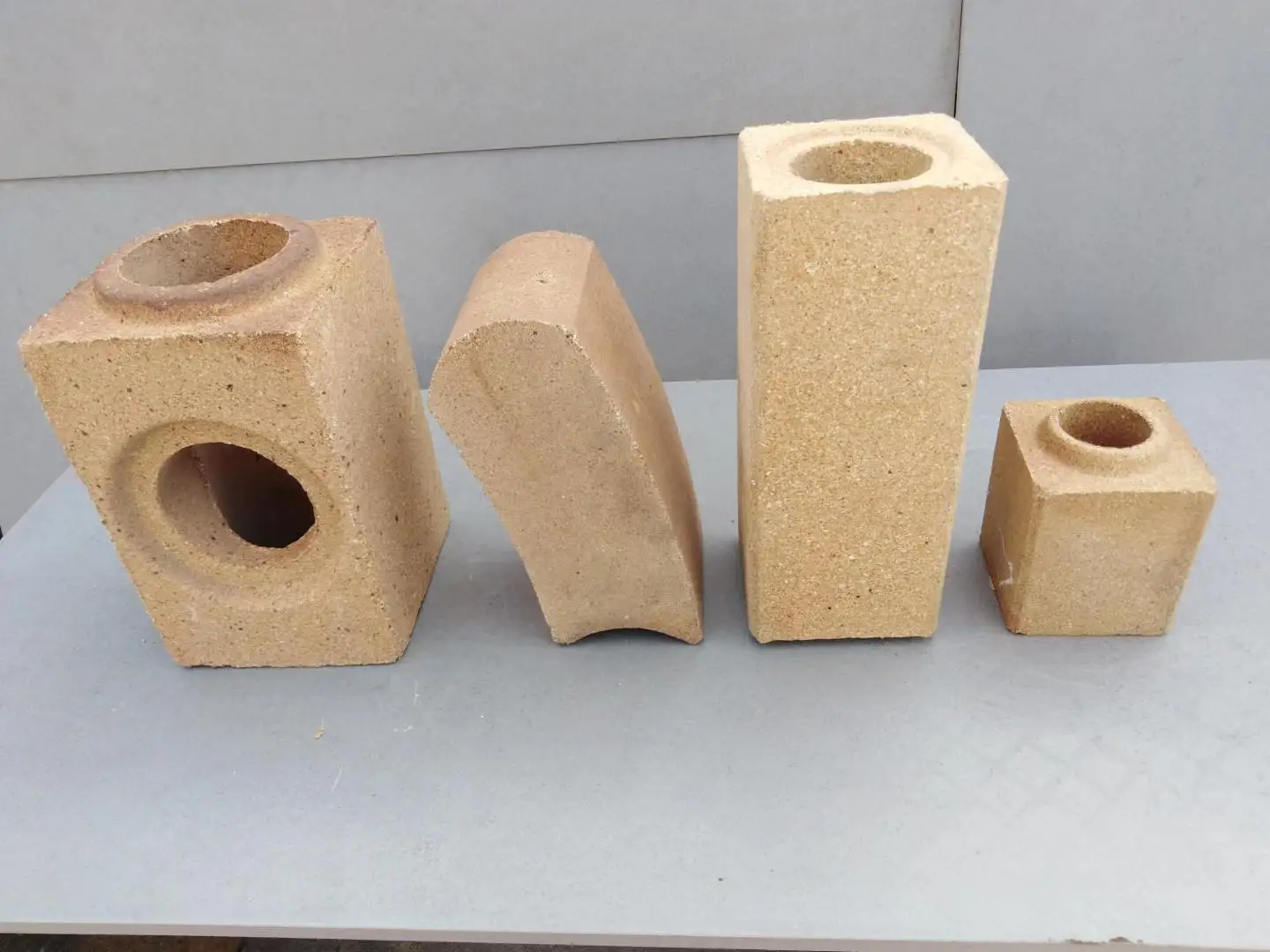 CUCTOM  High temperature alumina mullite Ceramic furnace nails