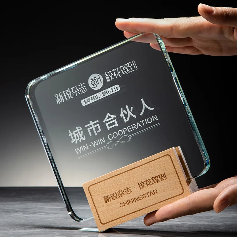 crystal logo custom crystal trophy Desk decoration The sitting room place award trophy Solid wood trophy glass award