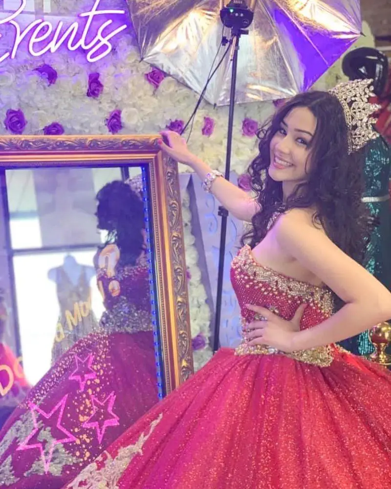 2022 Hot Sale Mirror PhotoBooth Set Wedding Party Rental High Quality Mirror Photo Booth Frame Photo Booth Mirror Booth