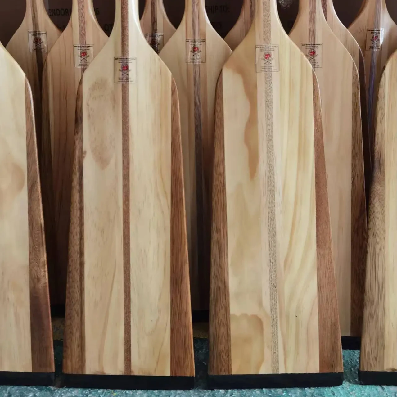 IDBF factory wood dragon boat paddle manufacturer