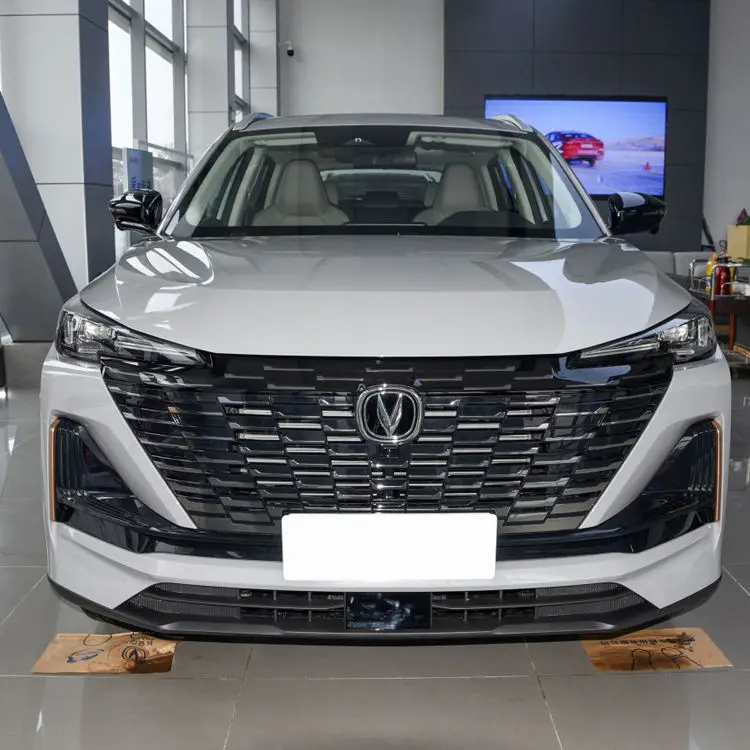 Дешевый автомобиль заводской флагманский магазин подержанных автомобилей CHANGAN CS55 компактные внедорожники changan cs55 2024