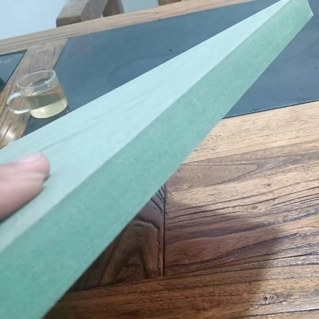 XCY 1220X2440X18MM HMR Melamine White MDF for Kitchen Cabinet Wardrobe Furniture Use ,Moisture Resistant Green Core